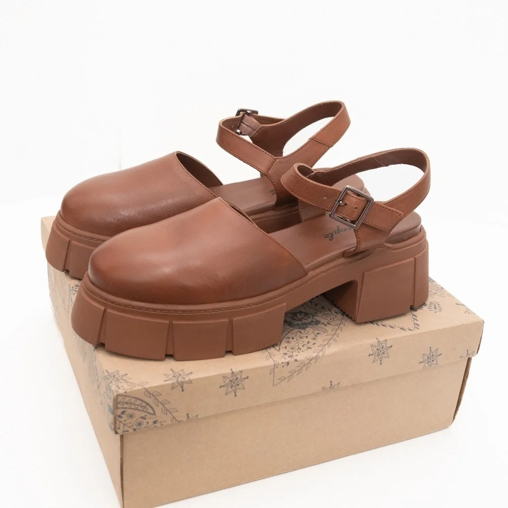 Free People |‎ Milan Platform Mary Janes Shoes